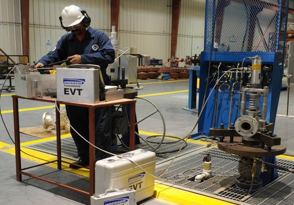 Valves under service at the WIASC workshop